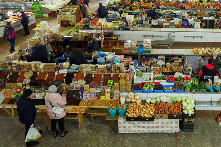 Рассмотрение дела предполагаемых лидеров ОПГ «Перваки» началось с деталей убийства Вячеслава Татарова (Янис) в 1998 году — «хозяина» Чеховского рынка. Фото: «БИЗНЕС Online»