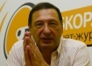 – Это вполне соответствует логике наших кремлевских политтехнологов, и ничего лучше они все равно уже придумать не смогут. Правда, до меня дошел слух, я очень надеюсь, что это неправда, но тем не менее не могу удержаться, чтобы его не повторить – что они еще и с астрологами проконсультировались насчет 1 июля. Учитывая суеверия наших начальников, я полностью исключить этого, конечно, не могу, но очень надеюсь, что это все неправда.