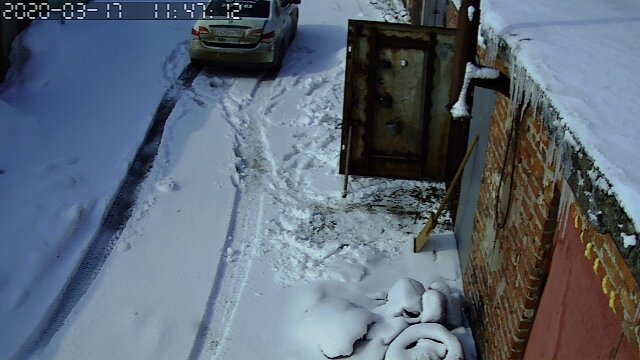 Ребята всем привет установил видеонаблюдение wi-fi камера 360 градусов датчик ночного видения установлен микрофон он и динамик