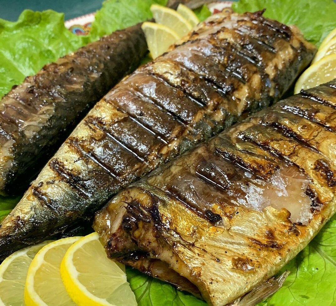 Запеченная на мангале скумбрия - вкусно и полезно!