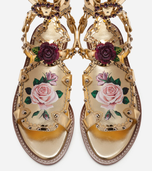 САНДАЛИИ-ГЛАДИАТОРЫ С ЦВЕТОЧНЫМ РИСУНКОМ И ЗАКЛЕПКАМИ