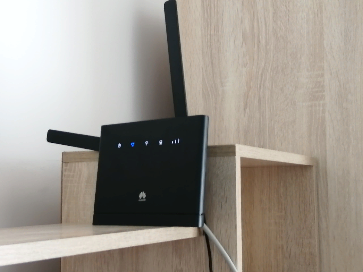 Wi-Fi роутер с 4G модемом от Huawei