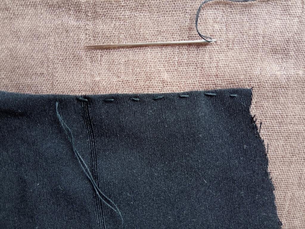 Как починить джинсы, которые порвались на самом видном месте
