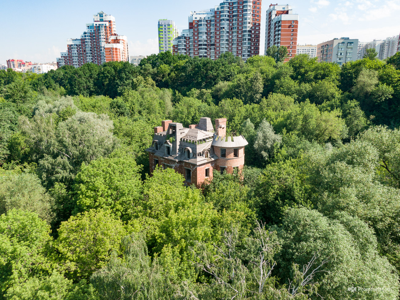 Заброшенные дома в москве