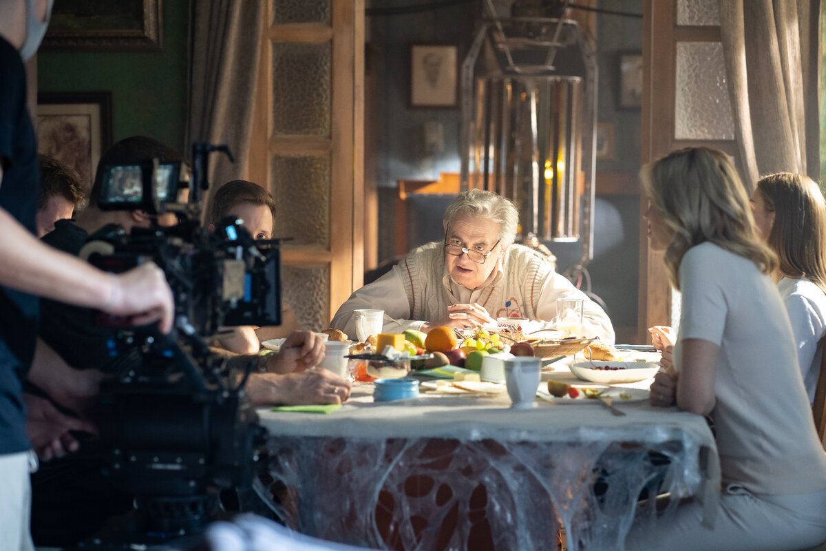На съёмочной площадке сериала «Гости из прошлого»