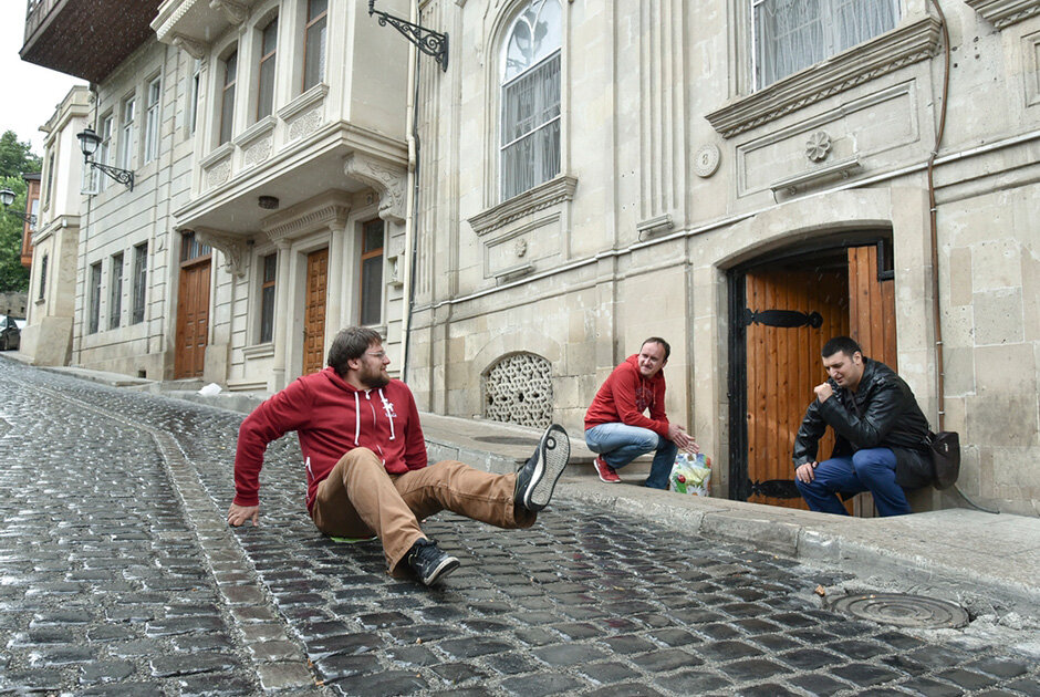 Фото взято из Интернета. Фото моего приземления на известном месте из к/ф "Бриллиантовая рука" получилось неудачным. 