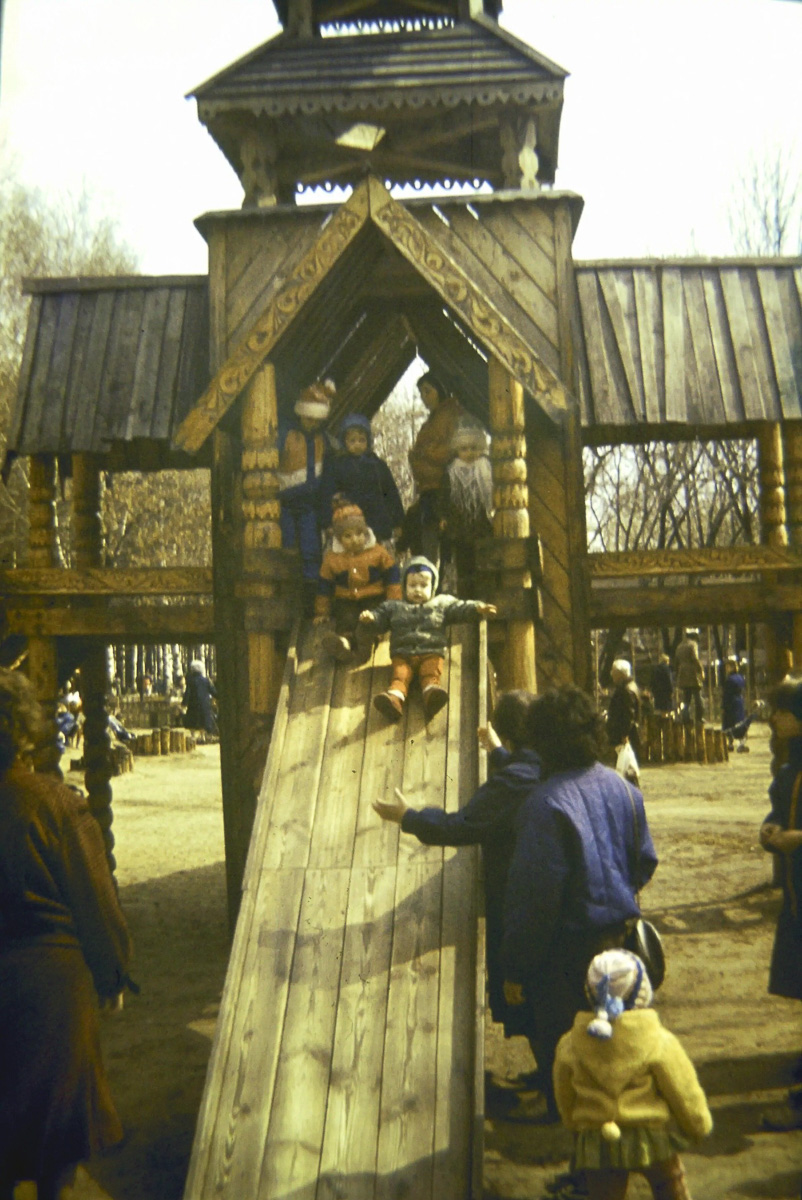 1987 год.