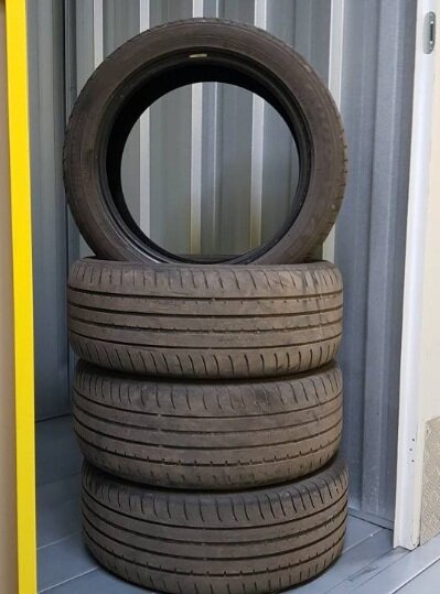 Основные правила хранения шин в межсезонье дома