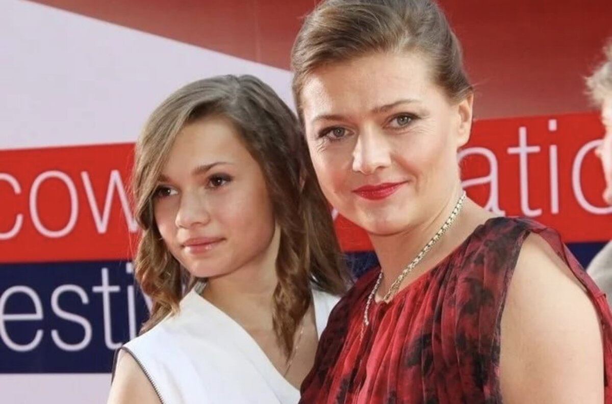 Дочь фоменко. Дочь фоменко. Дочь фоменко. Дочь фоменко и голубкиной. Дочь фоменко.