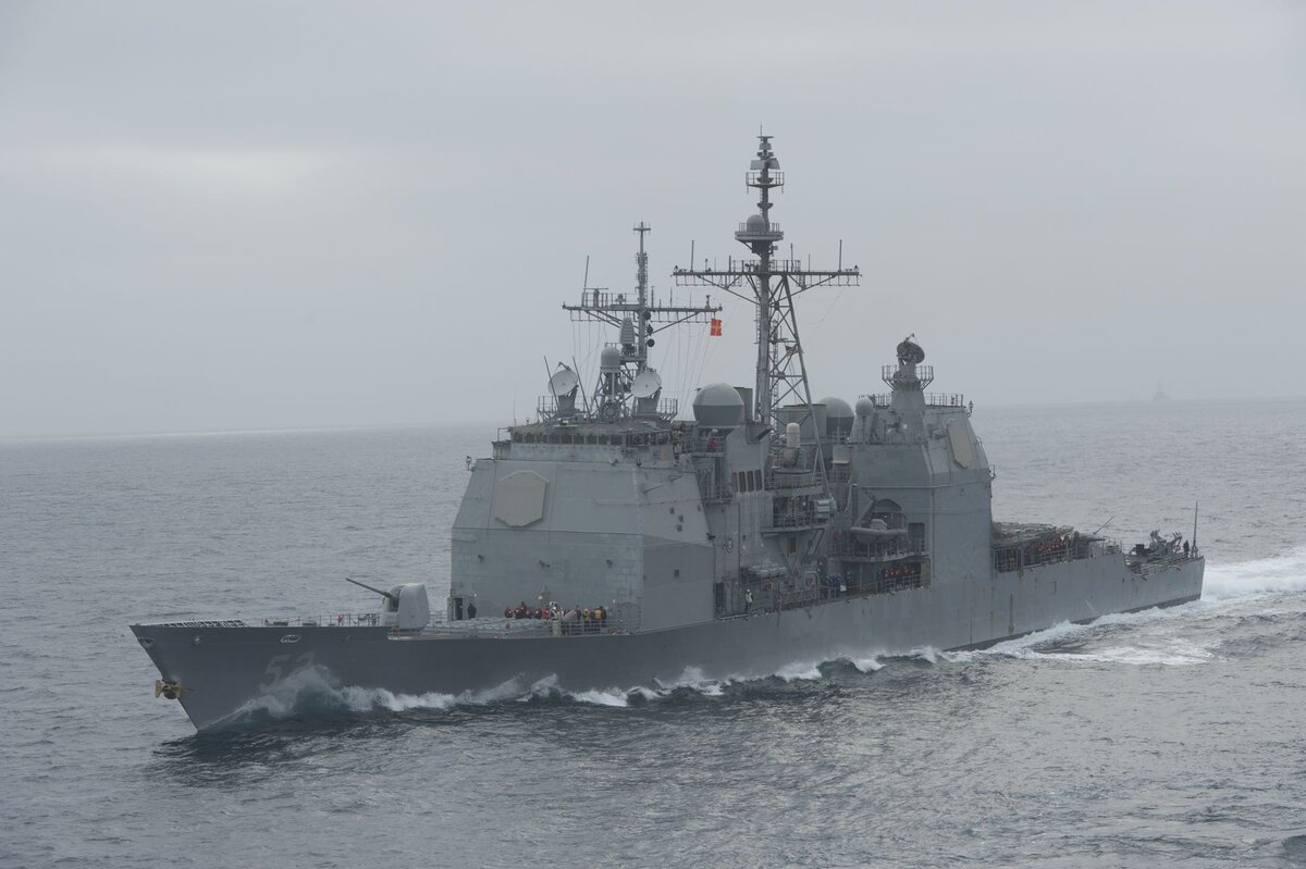 USS «Bunker Hill» (CG-52) - первый с УВП Mk.41. Источник: www.pinterest.ru