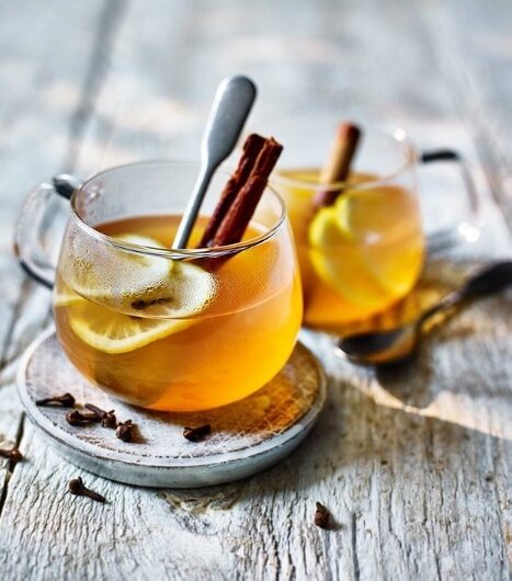 На фото - вариант сервировки блюда