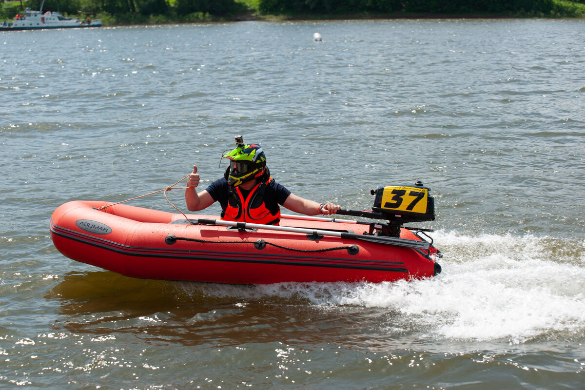 Заезд на чемпионате г.Уфы по водно-моторному спорту