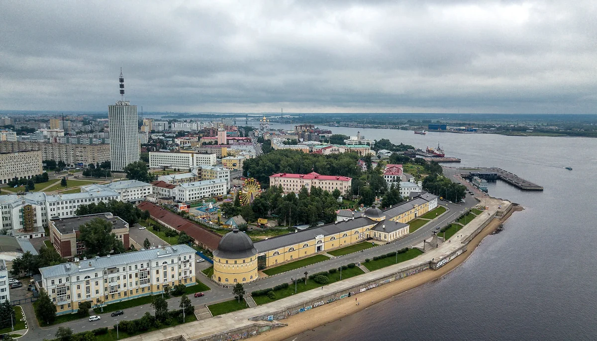 Этот год, богатый на события в политической жизни страны, подходит к концу, а значит можно провести полноценный анализ того, что было сделано и какой это имело эффект для страны в целом, и для нашего