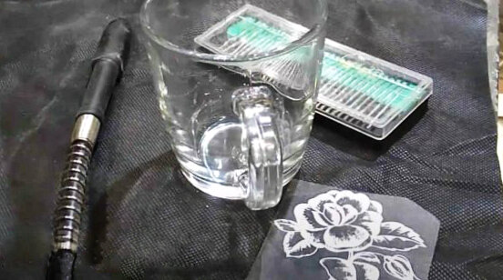 Первый шаг нанесения изображения на стекло - изготавливаем шаблон.