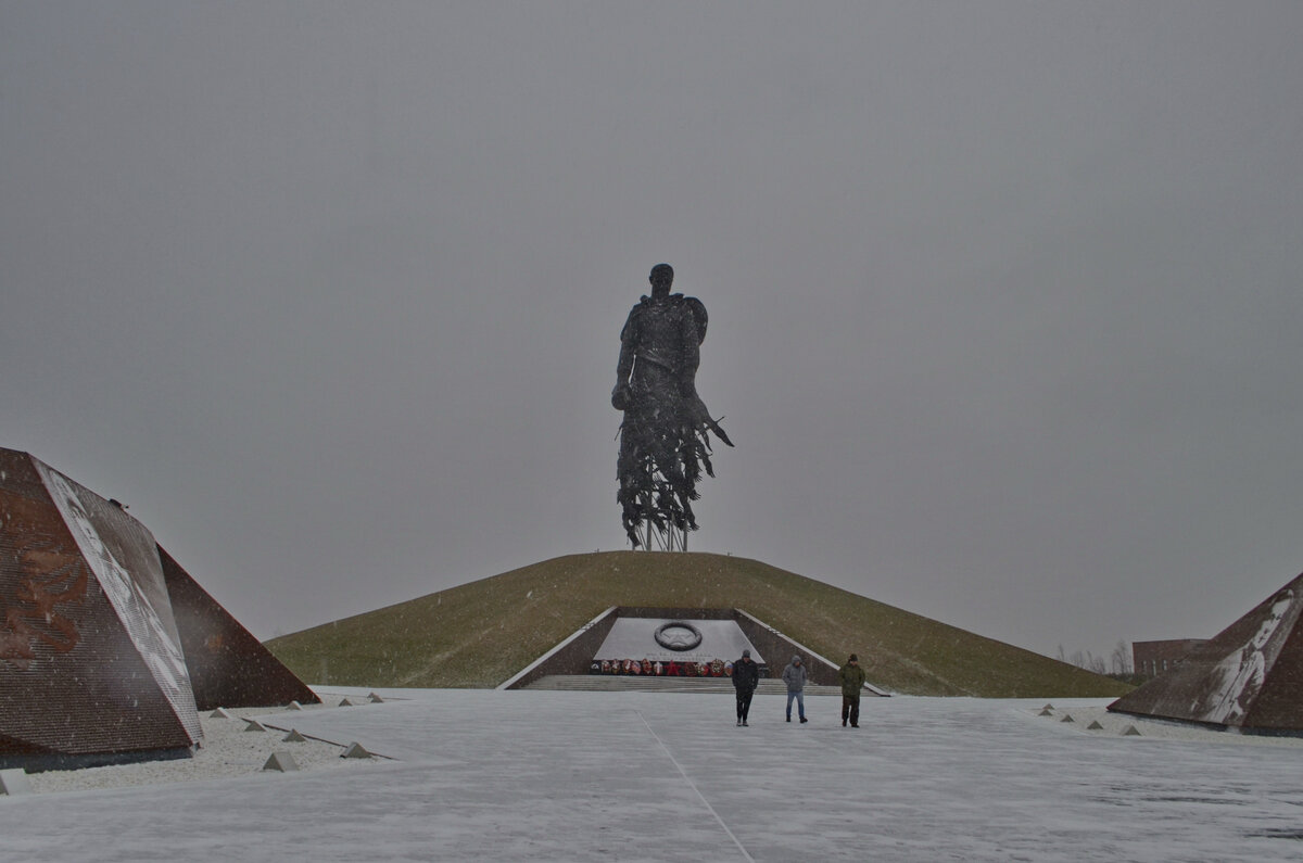 И превратились в белых журавлей