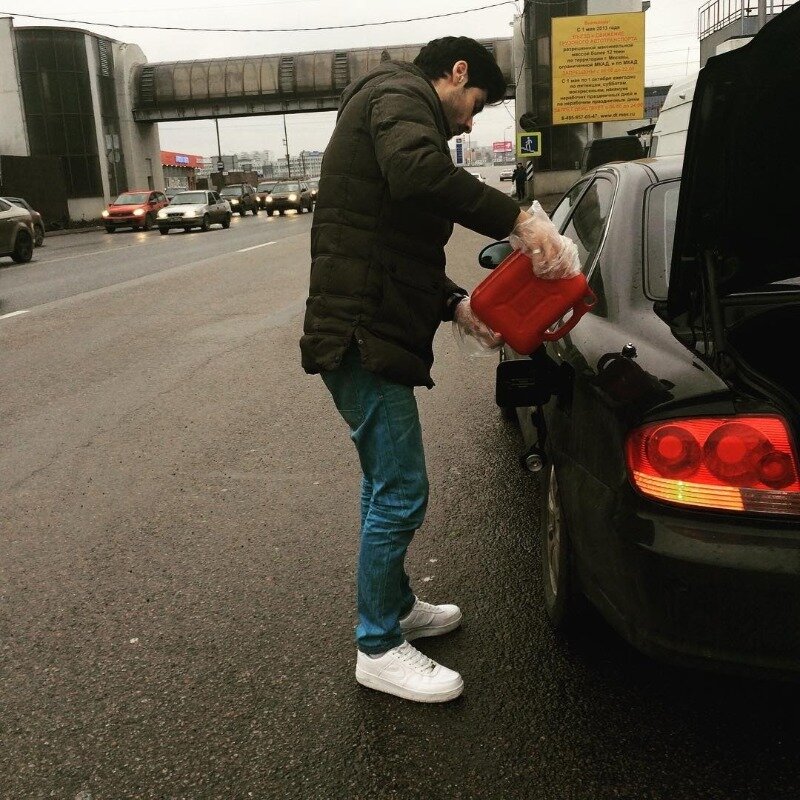 Фото https://www.instagram.com/p/-8pYTjLRLO/