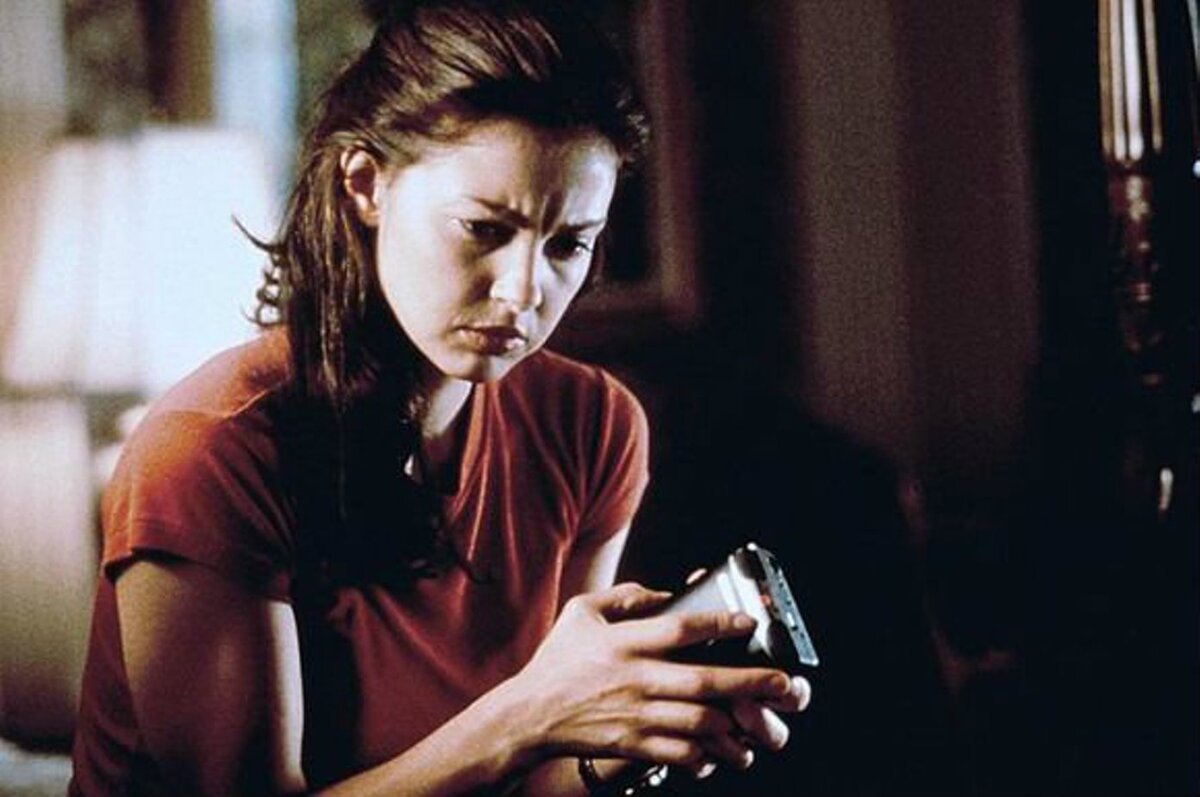 Кадр из фильма "Целуя девушек" (1997)
