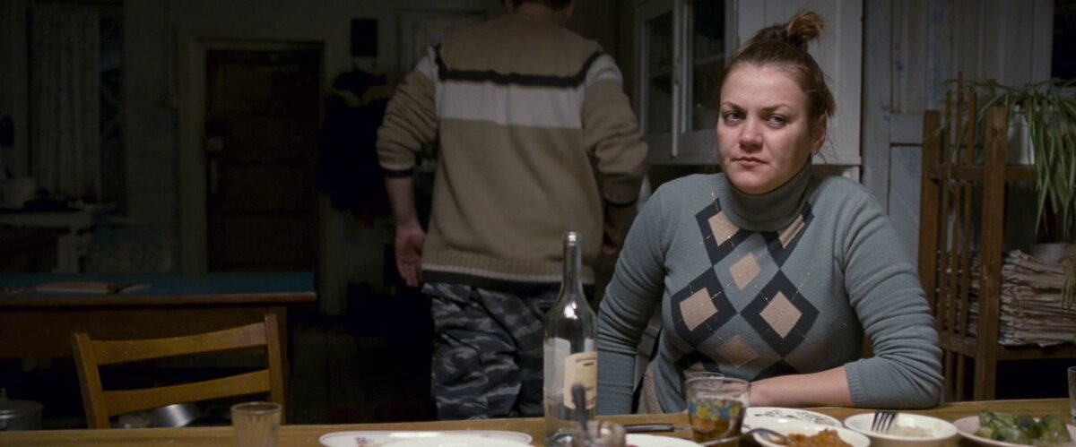 Жена милиционера, кадр из #левиафан  КиноПоиск 6,9