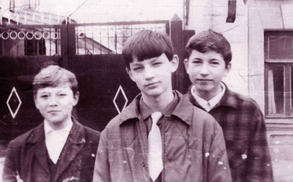 По-моему, это первомайская демонстрация.