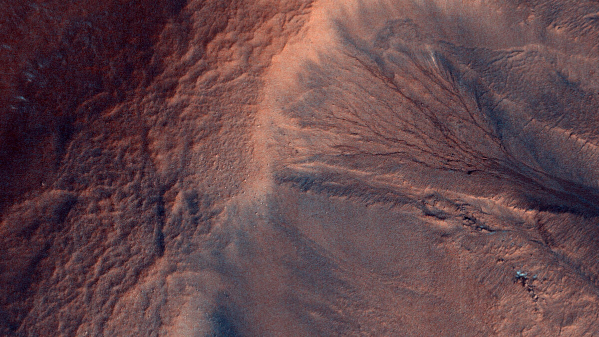 © NASA / JPL / University of Arizona
