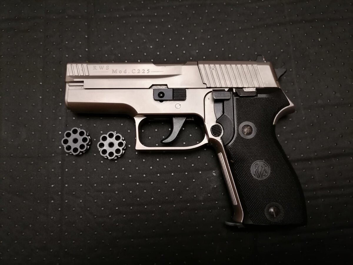 Пневматический револьверо-пистолет RWS-C225 - оружием не является