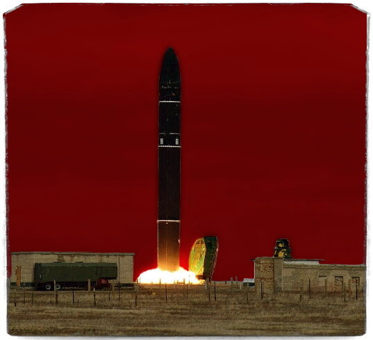Источник: new-factoria.ru. В кадре "Воевода" - именно с этой ракеты тянется программа маневрирующих боевых блоков, но "Авангард" - совершенно иной уровень.