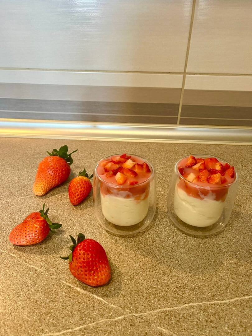 Десерт Strawberries Arnaud