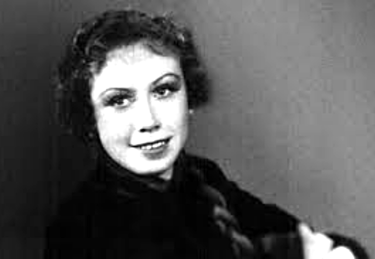 Молодая Ханаева.