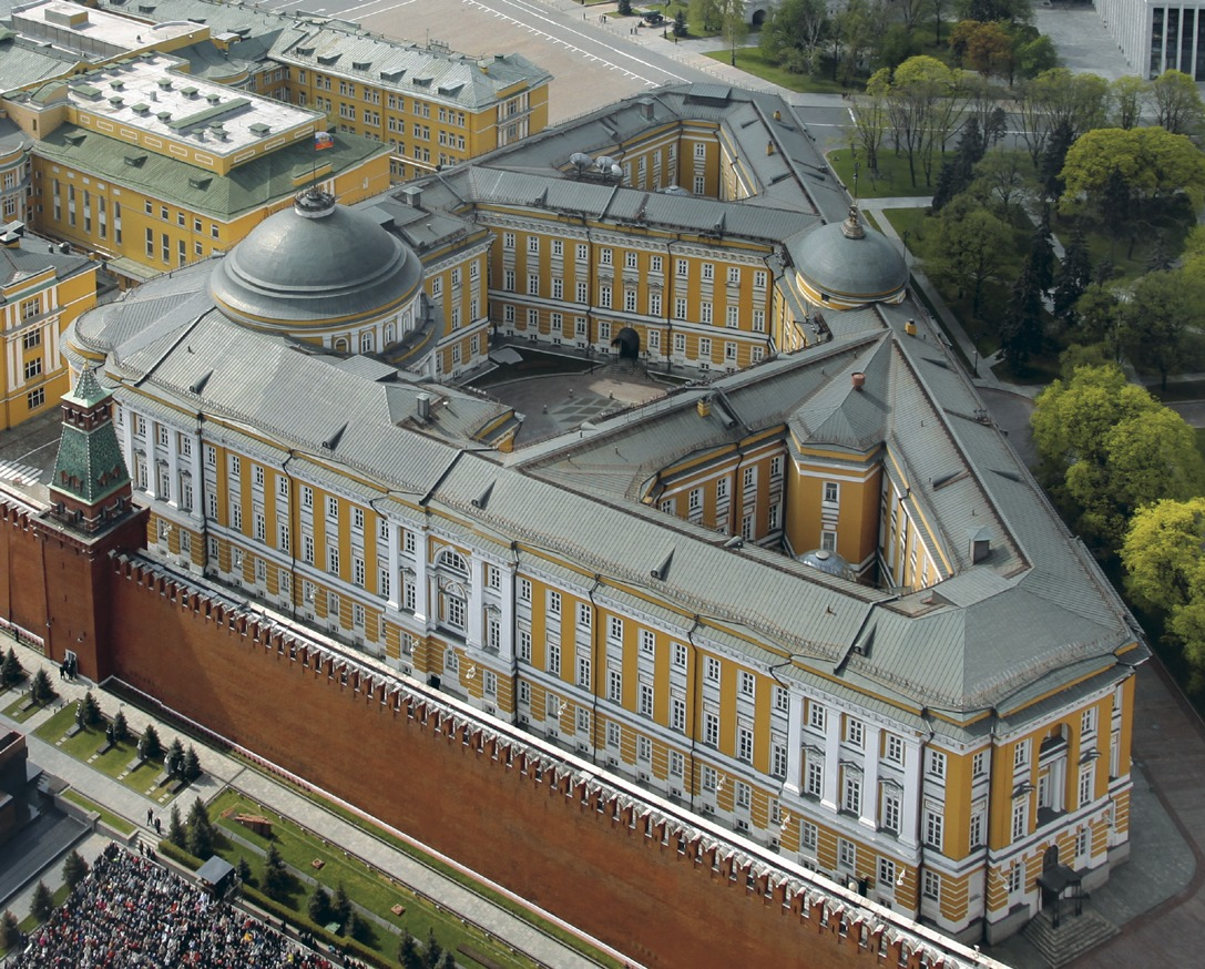 Здания кремля. Сенатский дворец Московского Кремля. Здание Сената (Сенатский дворец) в Московском Кремле. Здание Сената в Московском Кремле 1776 1787. Сенатский дворец Матвей Фёдорович Казаков.