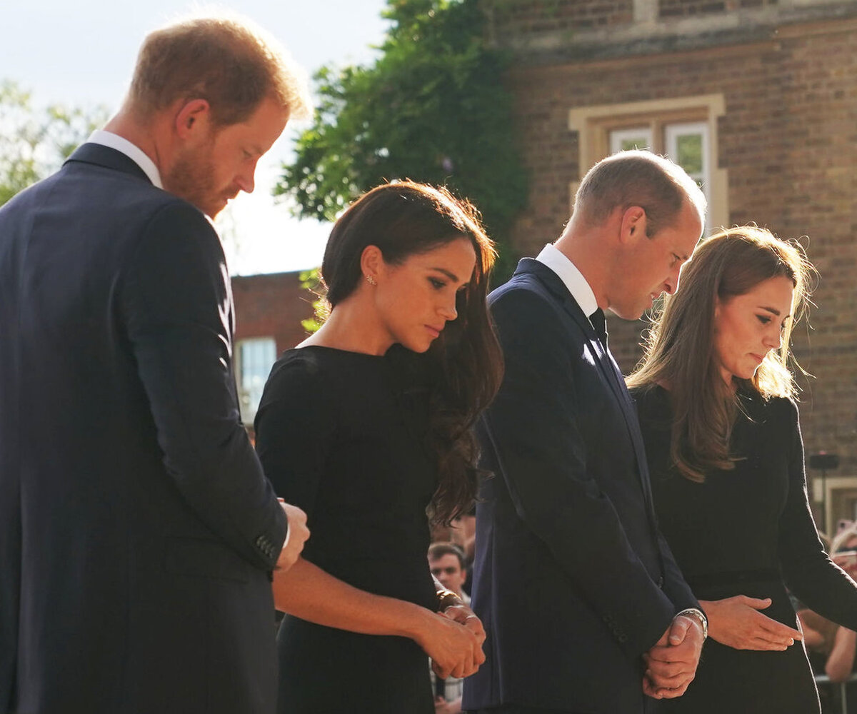     Кейт превосходит по рангу: принц Гарри напомнил Меган Маркл о королевском протоколе