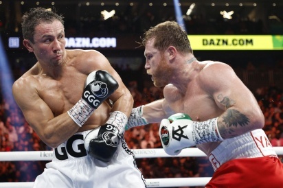 Канело не оставил шансов Головкину. Удивительно, что бой не закончился нокаутом

Мексиканец разобрал GGG и доказал, что первая победа закономерна.