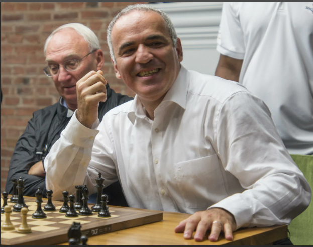 Источник: http://mediad.publicbroadcasting.net/p/kwmu/files/styles/x_large/public/201504/garry_kasparov.jpg