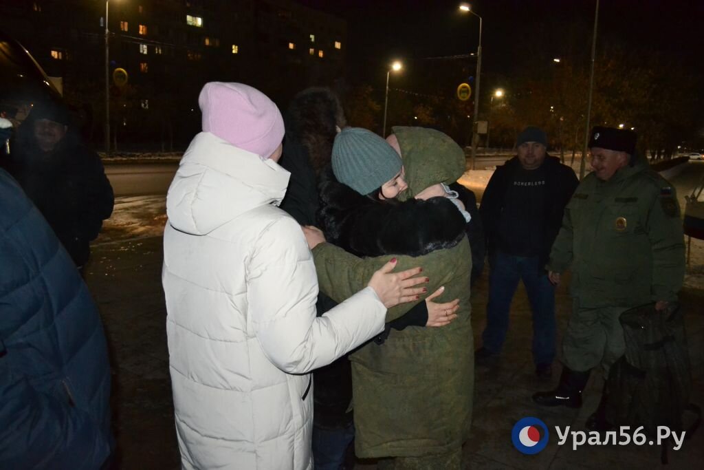    Добровольцы отряда БАРС-6 возвращаются домой в Оренбургскую область