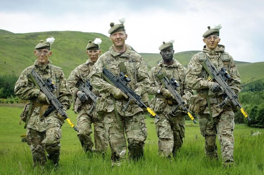 Шотландская "Черная стража". Источник: https://warspot.ru/7822-adskie-ledi-shotlandskaya-pehota-na-britanskoy-sluzhbe/images?name=%2F000%2F034%2F376%2Fcontent%2F04-ae8a6a86e5e633bd9c7335dd9a56aa3d.jpg
