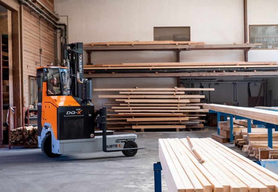 Hubtex оптимизирует серию универсальных боковых погрузчиков