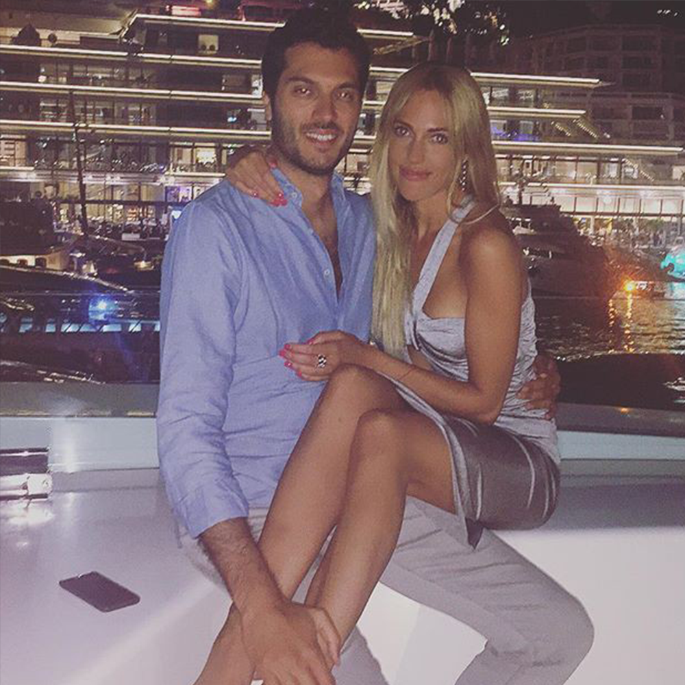 Актриса Мерьем Узерли.