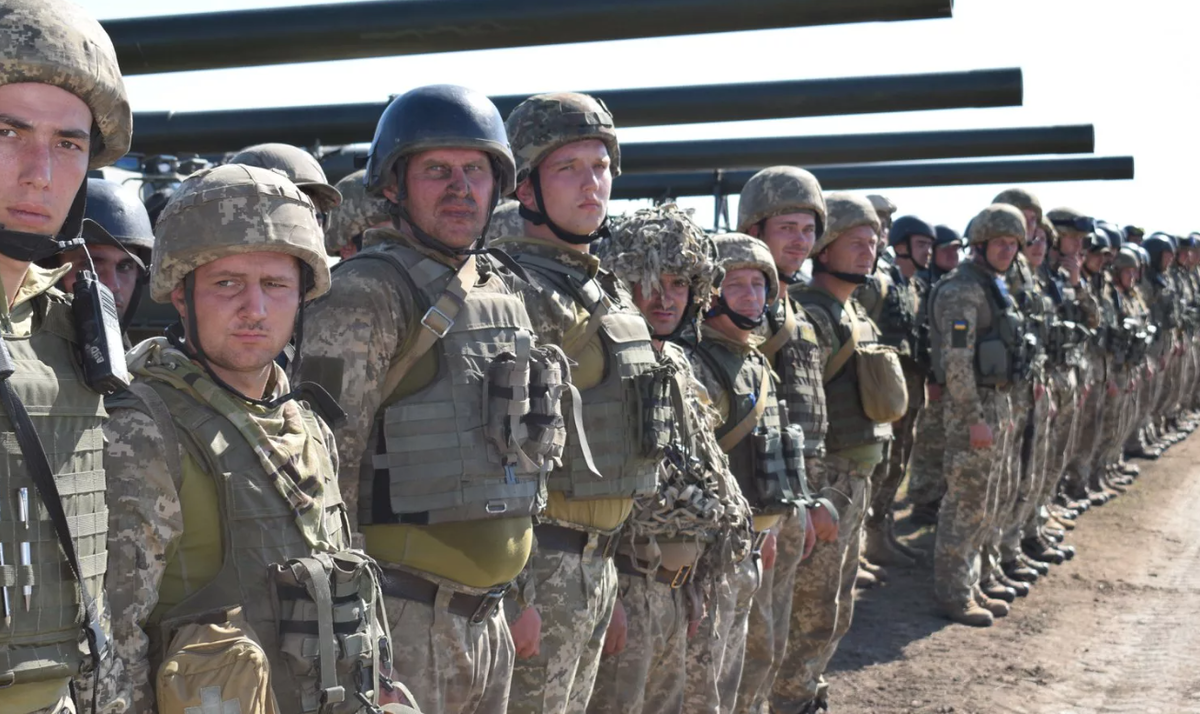 Новости с фронта украины сегодня заговор. Украинские войска. Украинская армия. Армия Украины Строй.