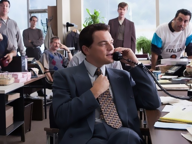 Из КФ "Волк с Уолл-Стрит"