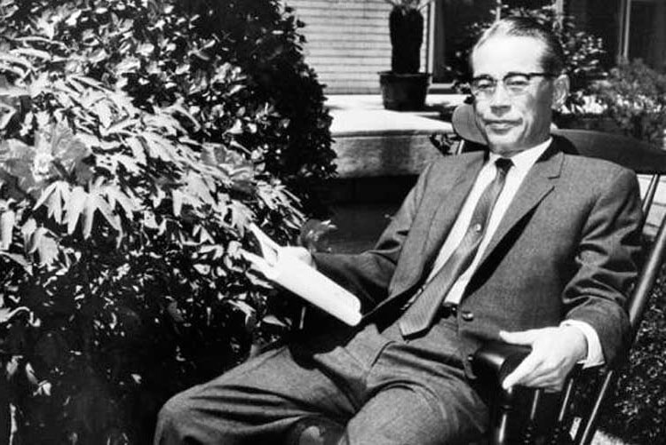 Основатель компании Samsung Ли Бён Чхоль