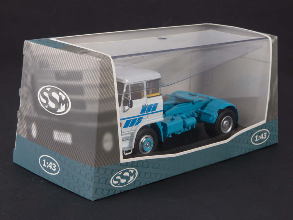 LIAZ-100.471 в масштабе 1:43 от «SSM»