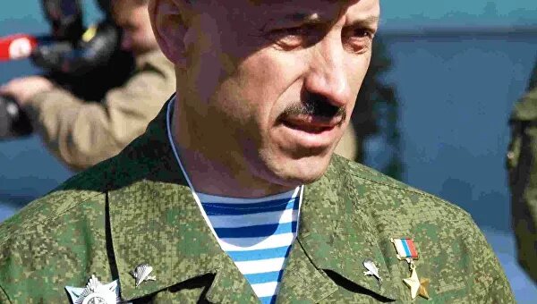 Герой России Анатолий Лебедь погиб в ДТП в пятницу в Москве, сообщил РИА Новости источник в правоохранительных органах столицы.