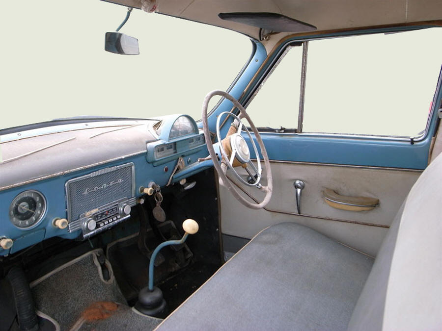 Салон Газ-21.