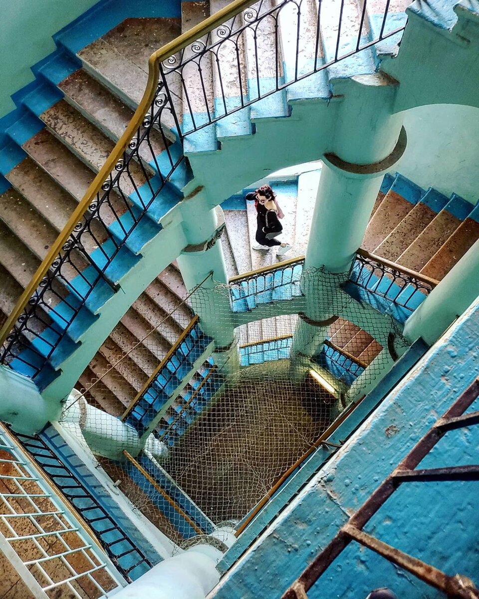 Парадная на набережной Фонтанки, 40/68