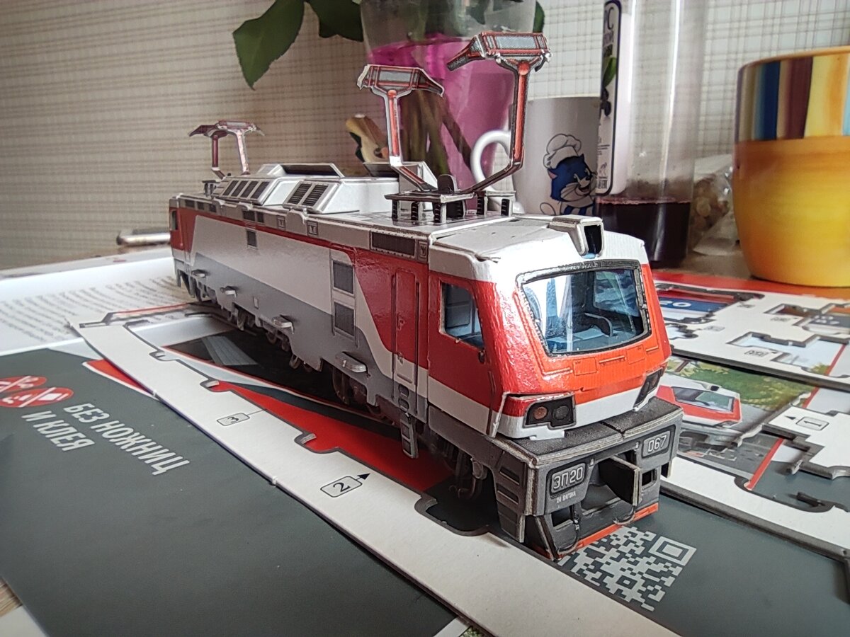 Modeling train. Модель электровоза эп20. Модель сборная эп20 поезд сайт. Эп20 УМБУМ. Электровоз эп20 бумажная модель.