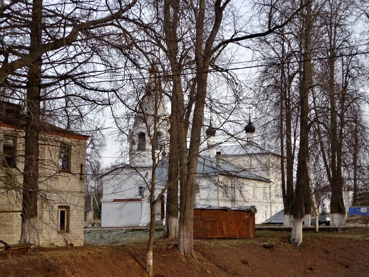 Храм Богоявления Господня