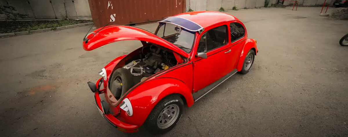 кадр из видеосюжета