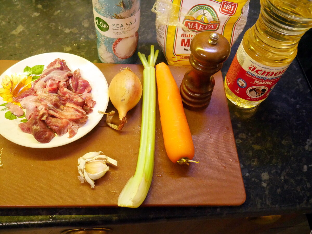 Здесь нет только сливочного масла и воды -->