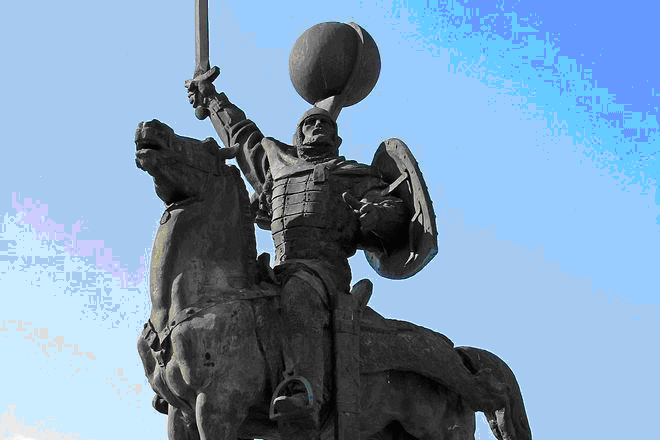 Памятник Игорю Святославичу в Новгороде-Северском