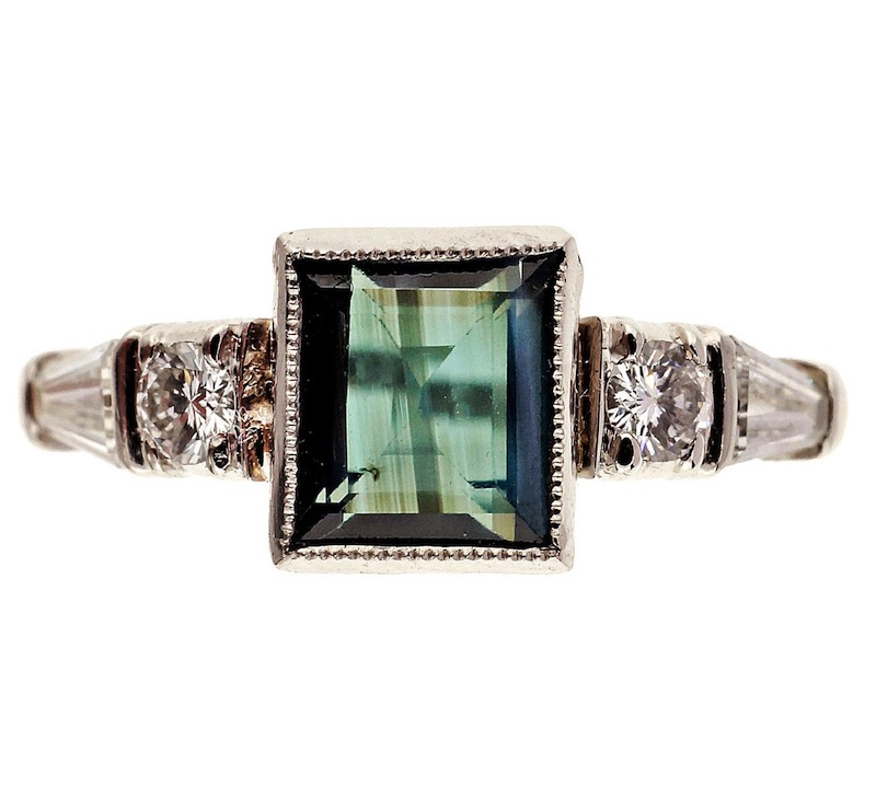 Источник: https://www.decoweddings.com/38555/art-deco-alexandrite-jewelry-june-birthstone/