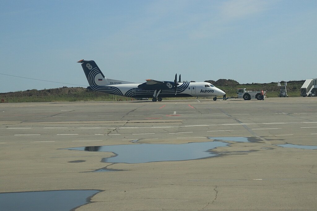 Dash-8-300 авиакомпании Аврора, Фото автора